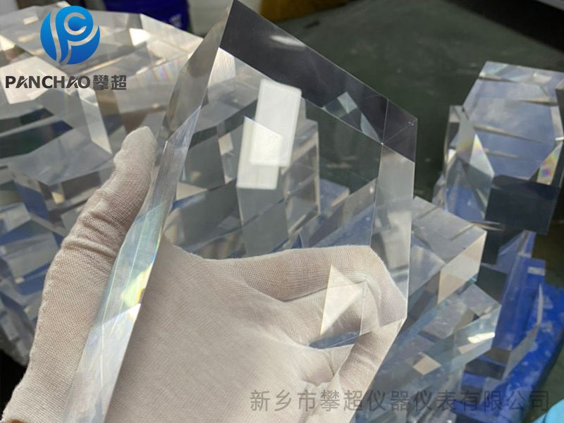 视镜玻璃与有机玻璃的区别