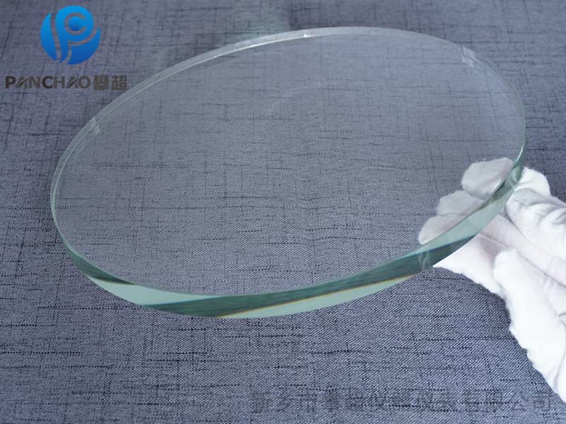 视镜玻璃在石油化工行业的应用场景
